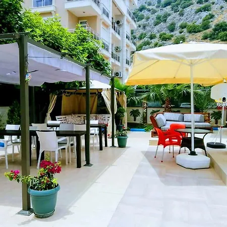 Elit Park Residence Apartment *